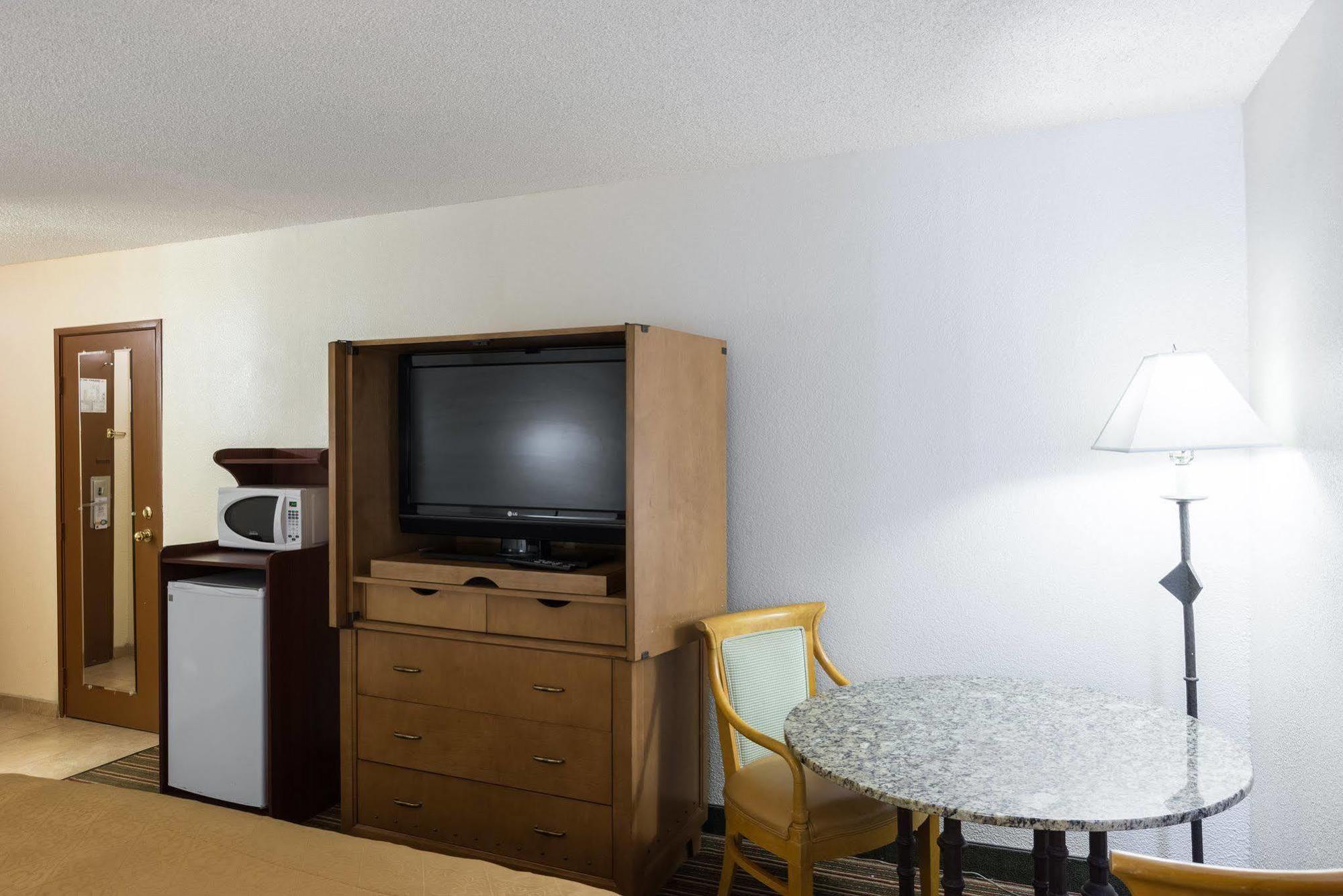 Hotel Bluestone Inn Eloy -Каса-Гранде Экстерьер фото